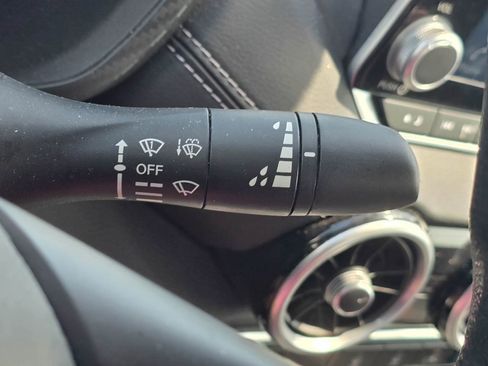 Used 2024 Nissan Sentra SV FWD image 23