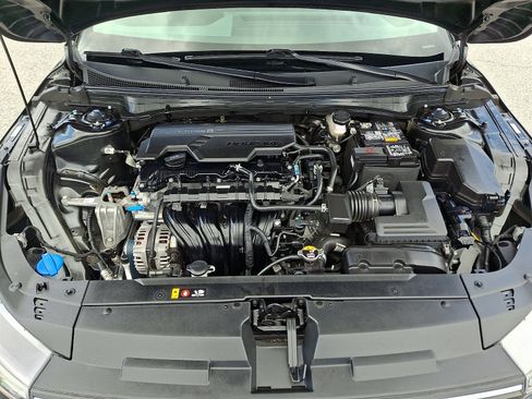 Certified 2025 Kia K4 FWD image 28