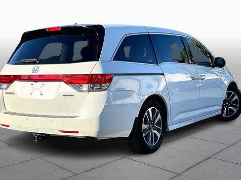 Used 2017 Honda Odyssey Touring image 12