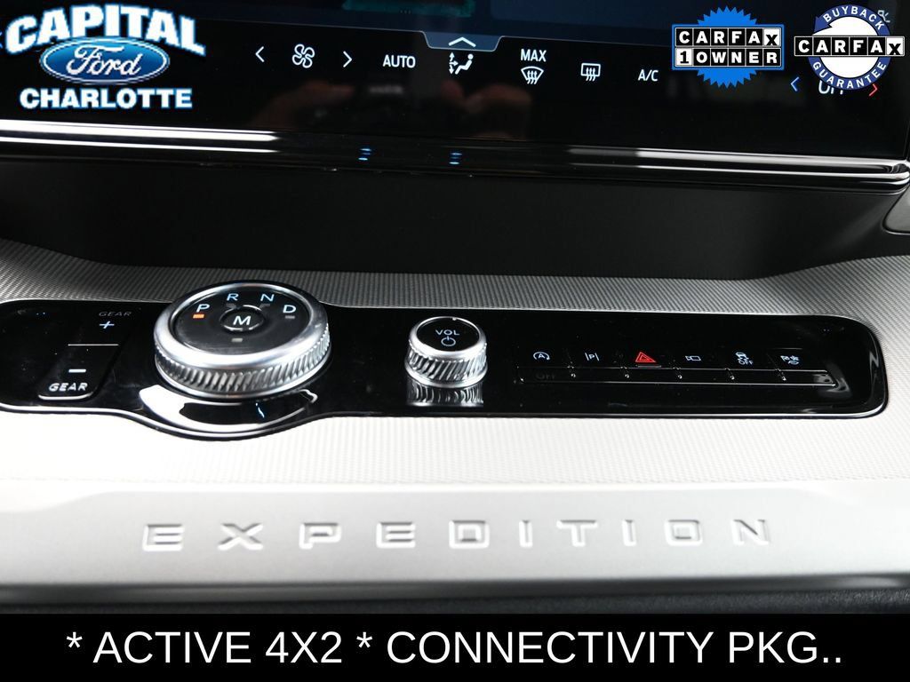 Used 2025 Ford Expedition Active RWD image 17