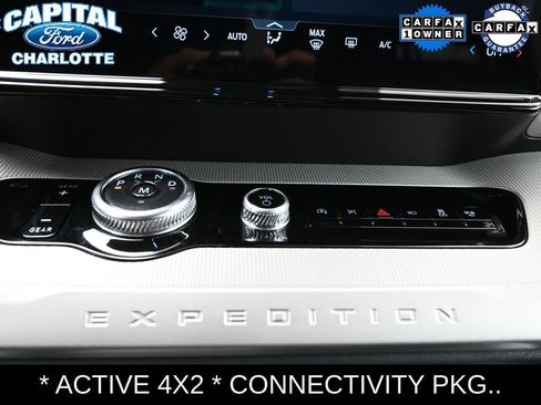 Used 2025 Ford Expedition Active RWD image 17