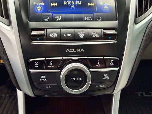 Used 2015 Acura TLX w/ Technology Package image 22