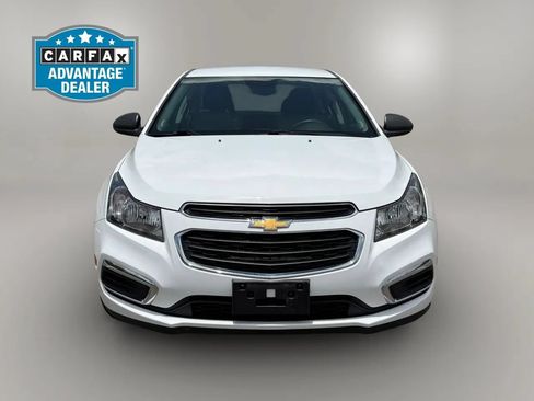 Used 2016 Chevrolet Cruze LS FWD image 2