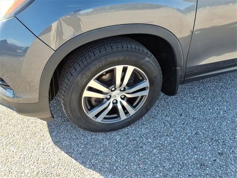 Used 2017 Honda Pilot EX-L image 4