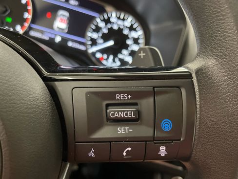 Used 2023 Nissan Rogue SV image 22