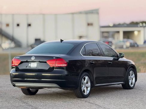 Used 2012 Volkswagen Passat 2.5 SE image 9
