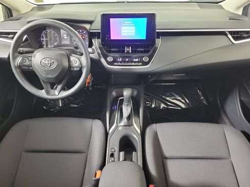 Used 2025 Toyota Corolla LE FWD image 16