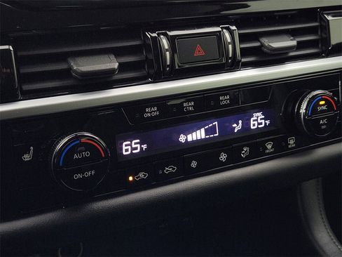 Used 2022 Nissan Pathfinder SV w/ Cargo Package image 22