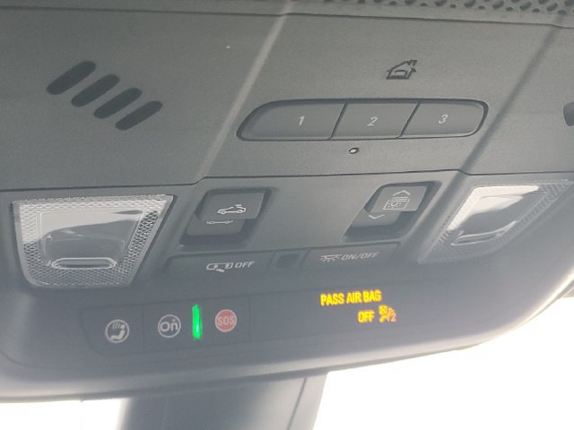 Used 2025 Cadillac XT5 Premium Luxury w/ LPO, Floor Liner Package AWD/4WD image 29