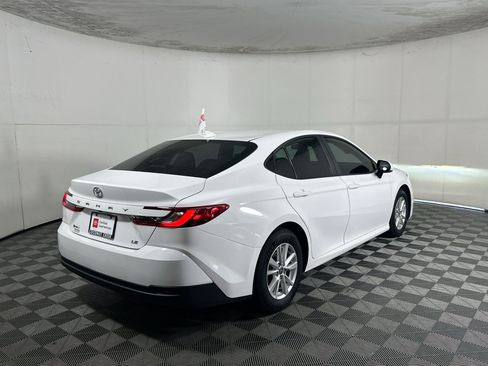 Used 2025 Toyota Camry LE FWD image 3