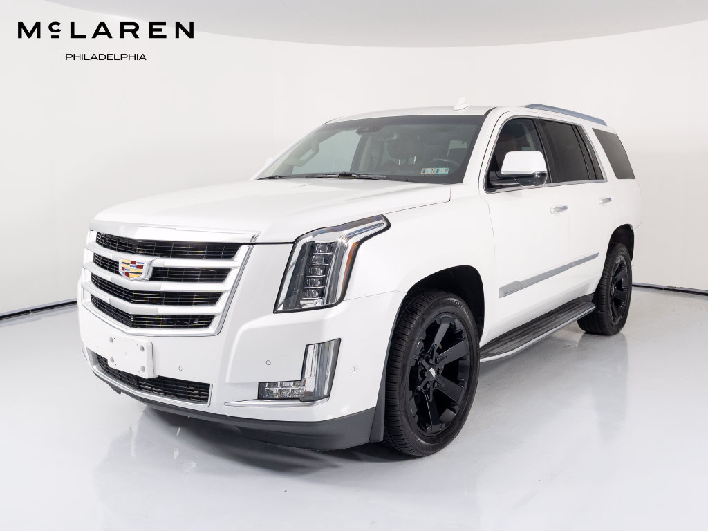 Used 2019 Cadillac Escalade Luxury AWD/4WD image 1