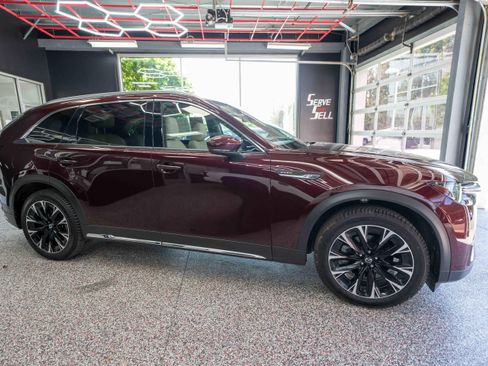 Used 2024 MAZDA CX-90 Plug-In Hybrid w/ Premium Plus AWD/4WD image 5