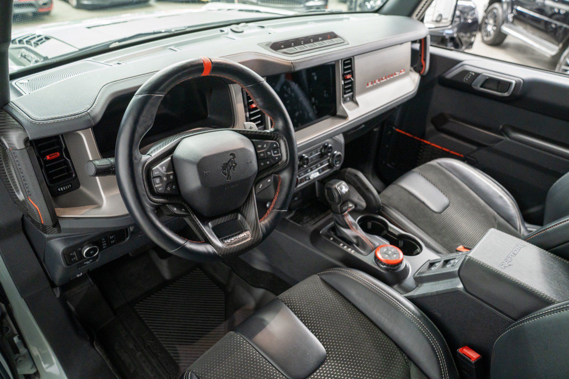 Used 2024 Ford Bronco Raptor w/ Interior Carbon Fiber Pack 6 AWD/4WD image 12