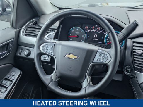 Used 2017 Chevrolet Suburban LT w/ LT Signature Package RWD image 19