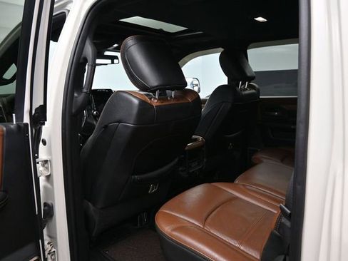 Used 2020 RAM 3500 Limited image 13