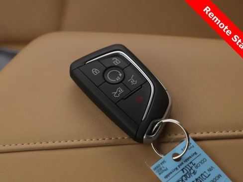 Used 2026 Cadillac Escalade IQL Sport 2 AWD/4WD image 3