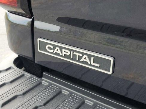 New 2025 GMC Sierra 2500 SLT w/ SLT Convenience Package image 7