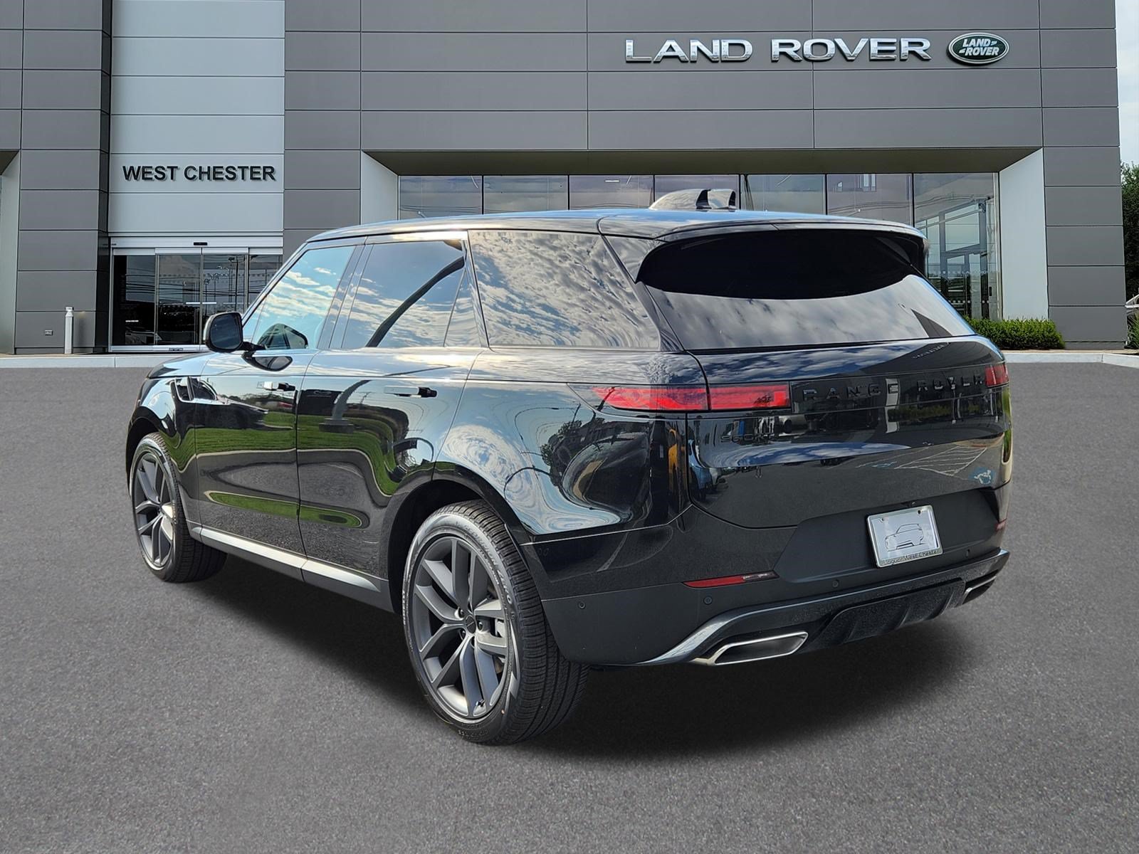 New 2027 Land Rover Range Rover Sport SE AWD/4WD image 3