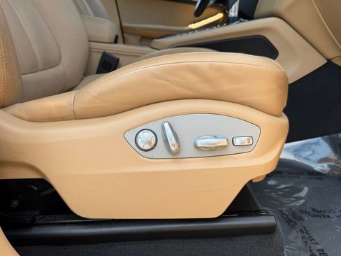 Used 2018 Porsche Macan image 36