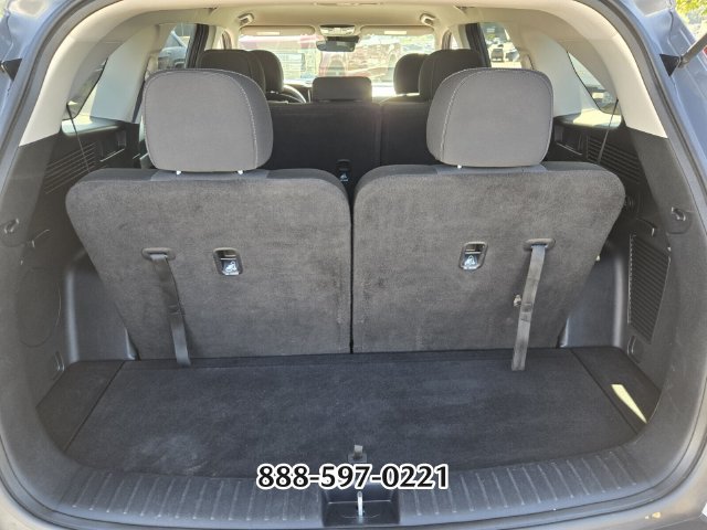 Used 2023 Kia Sorento LX FWD image 16