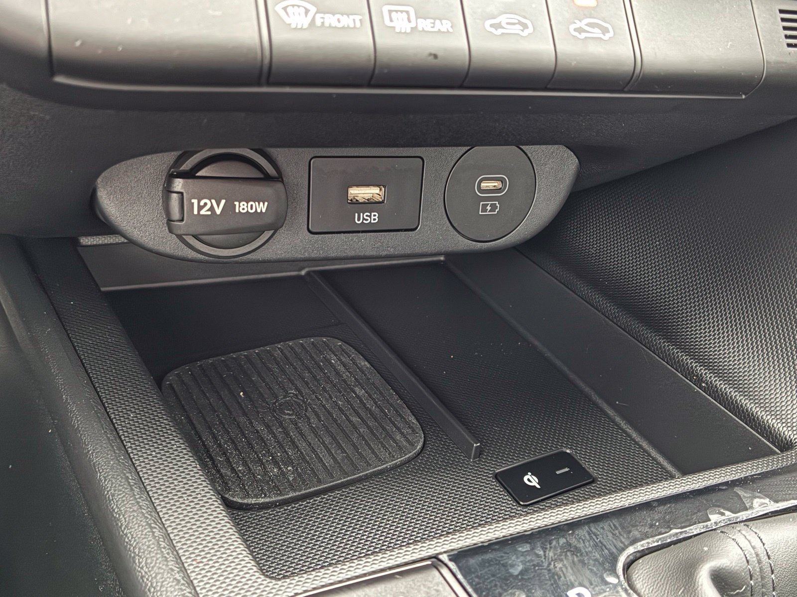 Used 2025 Hyundai Elantra SEL FWD image 26