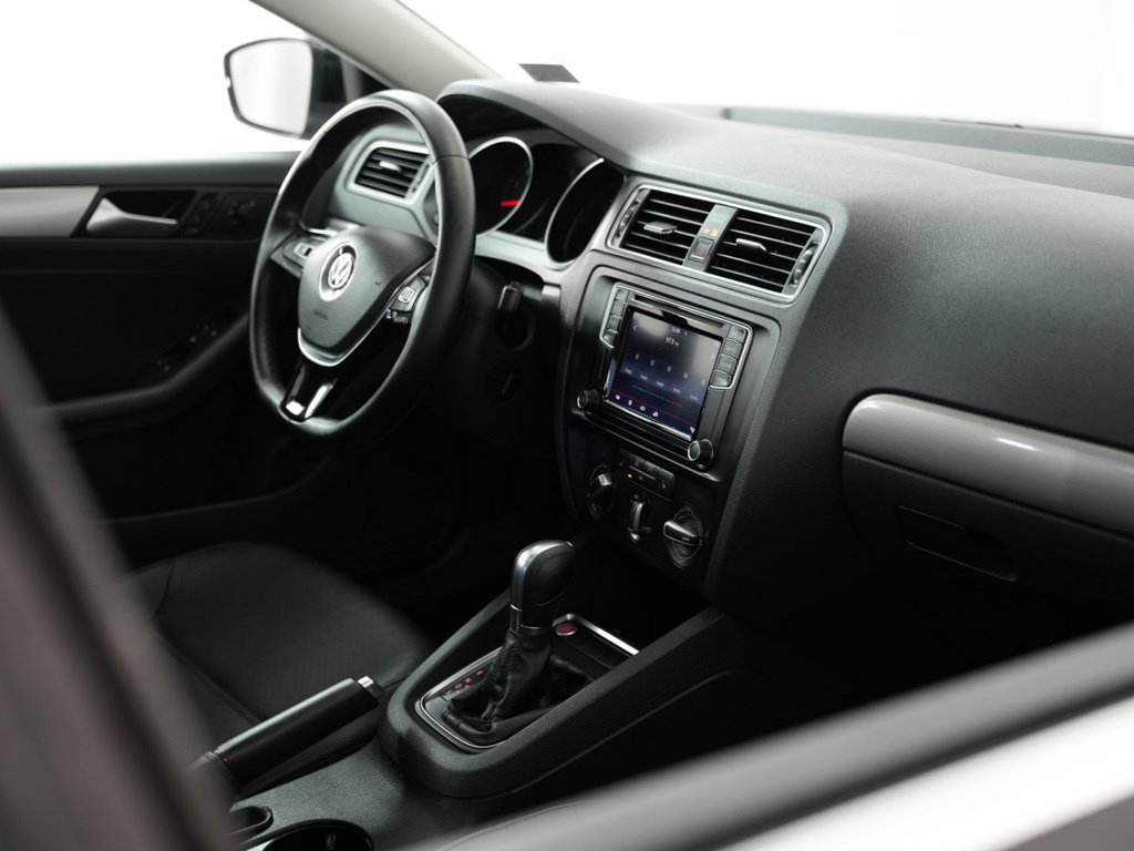 Used 2017 Volkswagen Jetta SE FWD image 47