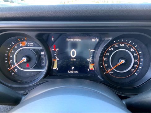 Used 2024 Jeep Wrangler Unlimited Sport AWD/4WD image 25