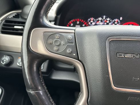 Used 2015 GMC Yukon Denali w/ Open Road Package image 10