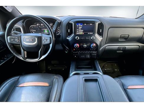 Used 2022 GMC Sierra 3500 AT4 image 8