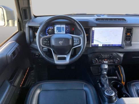 Certified 2024 Ford Bronco Badlands AWD/4WD image 15