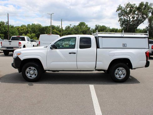 Used 2022 Toyota Tacoma SR RWD image 3
