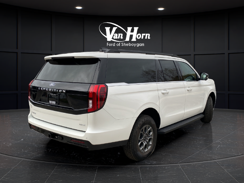 Used 2026 Ford Expedition Max Active AWD/4WD image 3