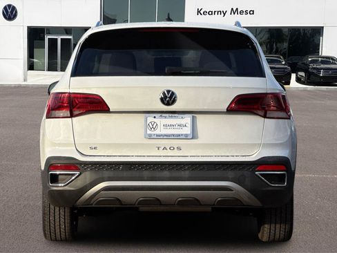 Used 2022 Volkswagen Taos SE image 5