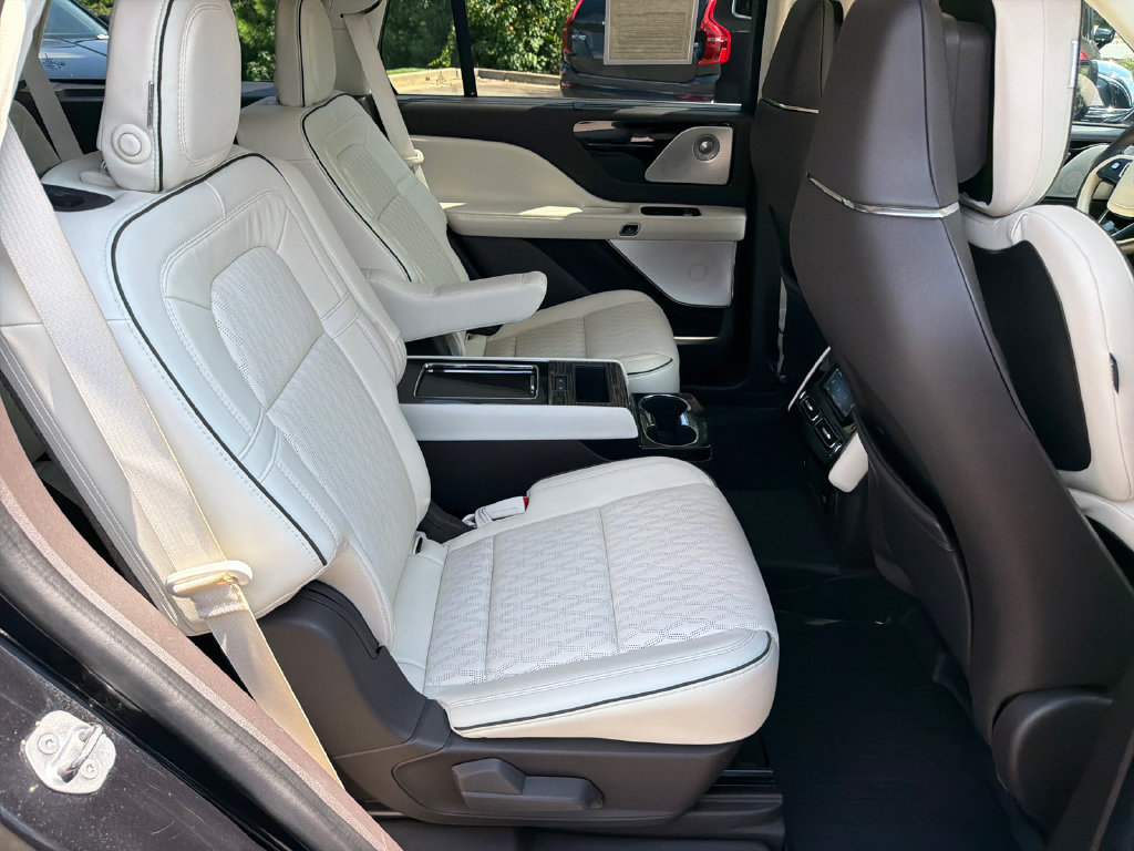 Used 2020 Lincoln Aviator Black Label w/ Dynamic Handling Package AWD/4WD image 15