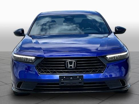 Used 2024 Honda Accord Sport image 3
