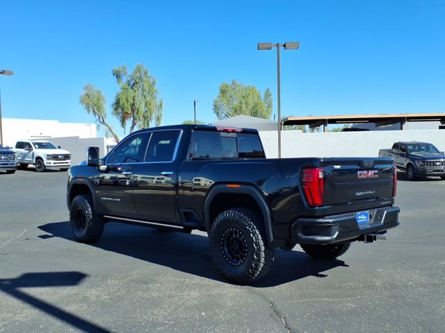 Used 2025 GMC Sierra 2500 Denali w/ Max Trailering Package AWD/4WD image 3