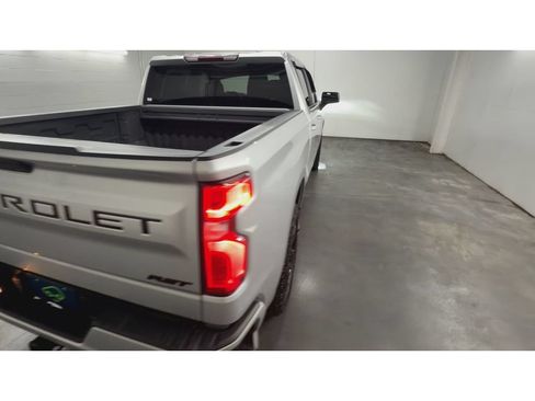 Used 2022 Chevrolet Silverado 1500 RST w/ LPO, Blackout Package AWD/4WD image 8