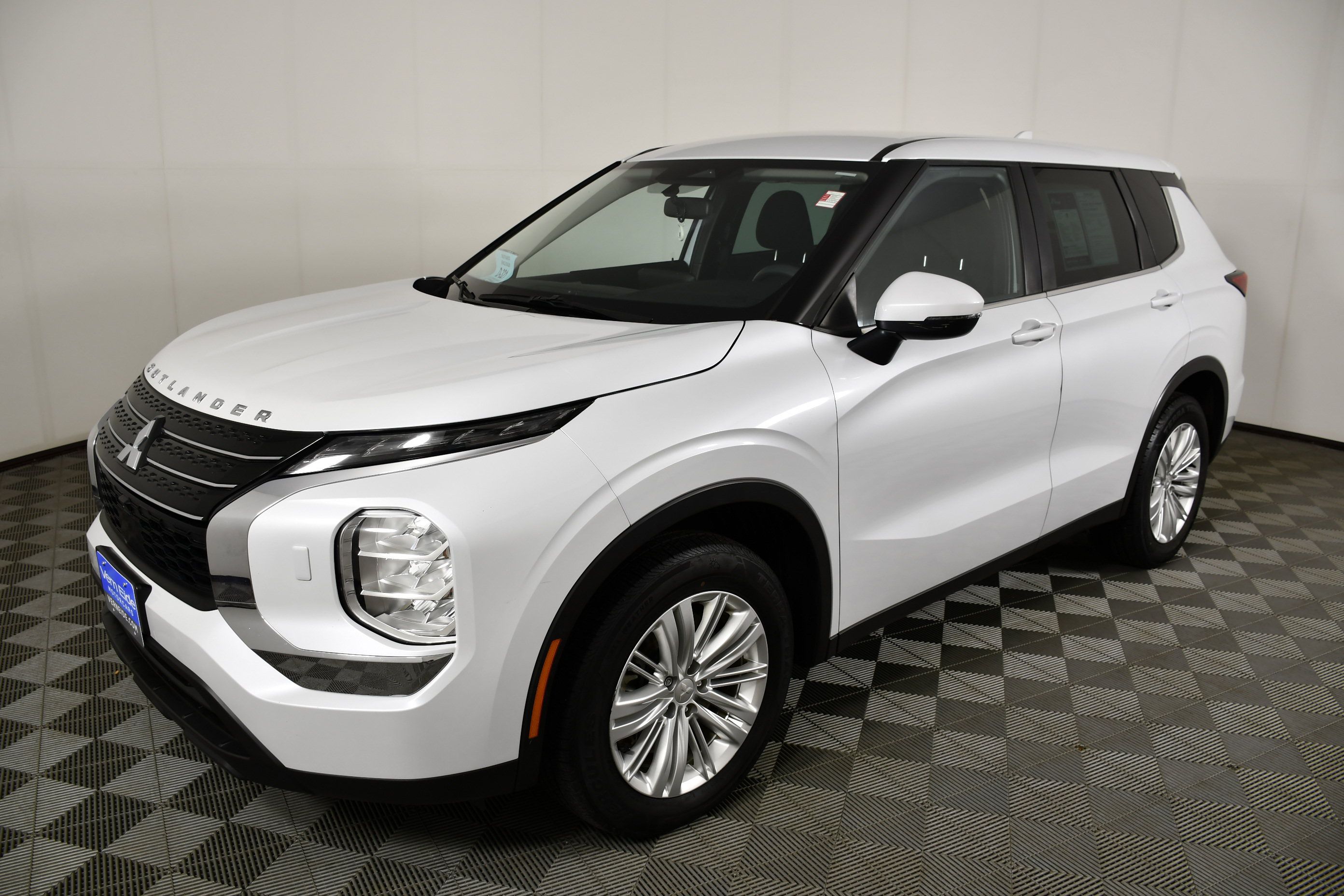 Used 2022 Mitsubishi Outlander ES AWD/4WD image 10