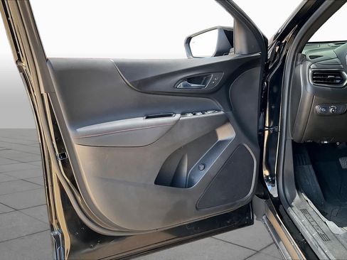 Used 2022 Chevrolet Equinox RS w/ LPO, Floor Liner Package AWD/4WD image 21
