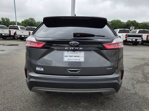 Used 2024 Ford Edge SEL AWD/4WD image 12