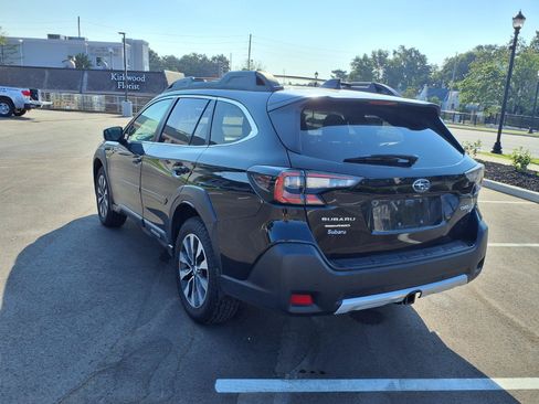 Used 2023 Subaru Outback Limited XT AWD/4WD image 32