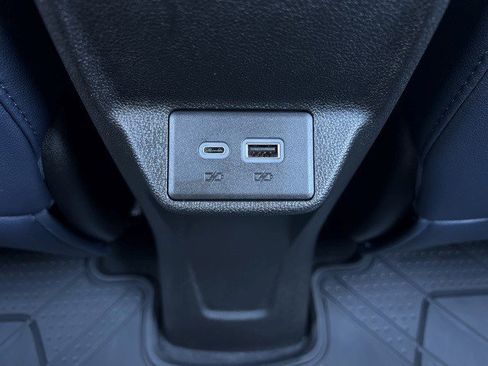 Certified 2023 Chevrolet Bolt EUV Premier image 13