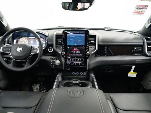 New 2026 RAM 1500 Laramie AWD/4WD image 10