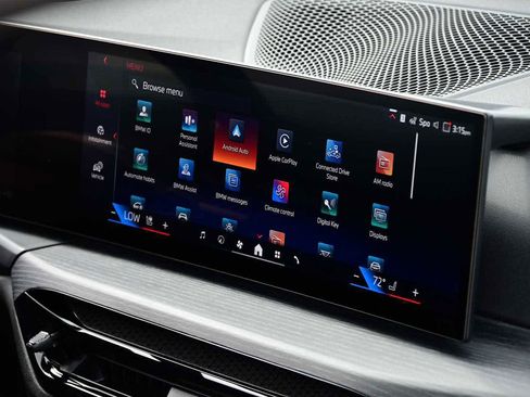 Used 2025 BMW 430i Coupe w/ M Sport Package image 19