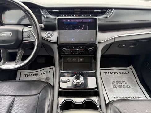 Used 2022 Jeep Grand Cherokee L Limited w/ Luxury Tech Group II AWD/4WD image 30