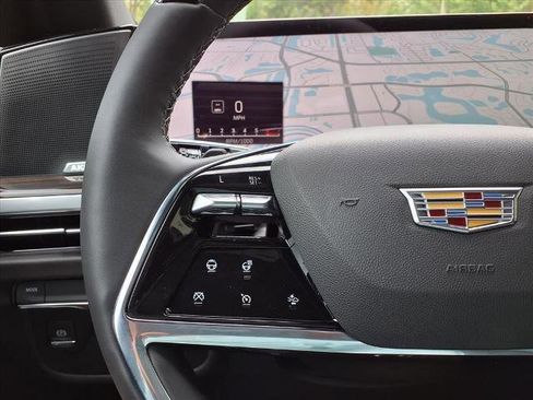 New 2025 Cadillac Escalade Luxury image 19