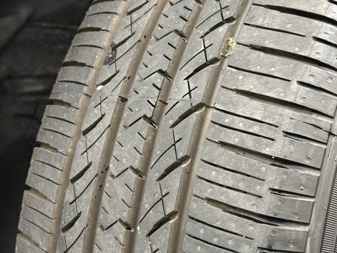 Used 2025 Toyota RAV4 XLE Premium image 38