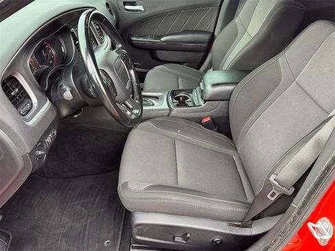 Used 2021 Dodge Charger SXT w/ Blacktop Package image 10