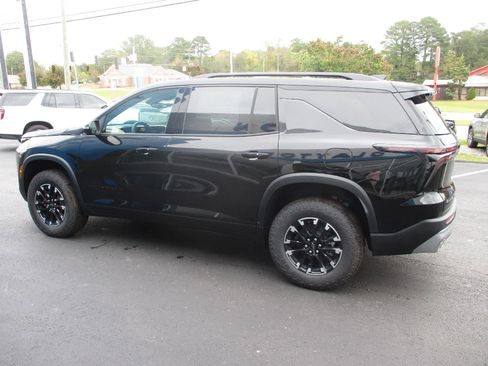 New 2026 Chevrolet Traverse Z71 w/ Driver Confidence Package image 5