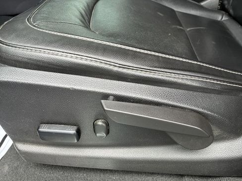 Used 2022 Chevrolet Colorado ZR2 AWD/4WD image 12